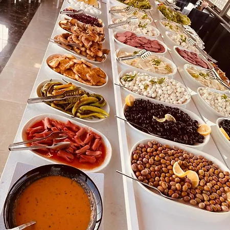 Ξενοδοχείο Grand Heykel 3*