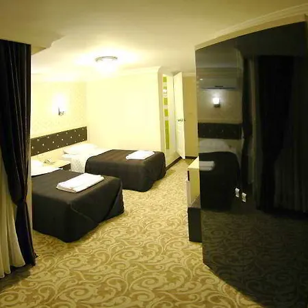 Hotel Grand Heykel 3*